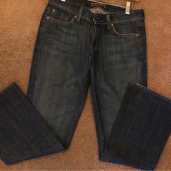 Fidelity Lotus low waist boot flare jeans. 98% cotton 2% spandex. Size 26. - Picture 3 of 7